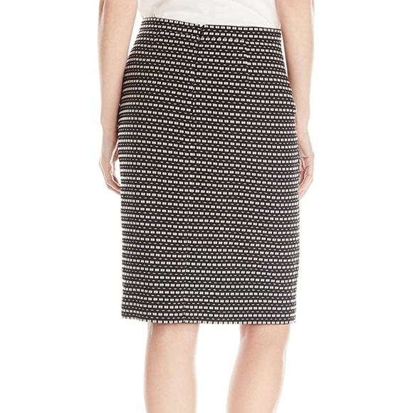 *NWT* Anne Klein pencil skirt w pockets Size 12 - Picture 2 of 6